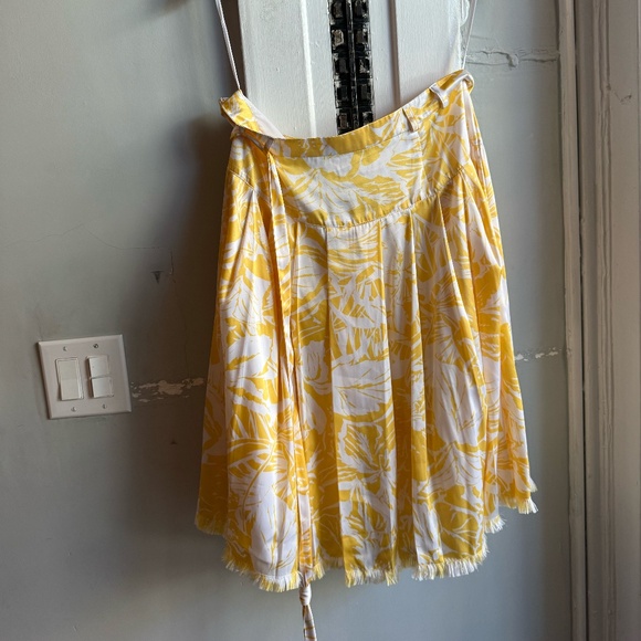 Oscar De La Renta Yellow Floral Poly Blend Skirt - Picture 1 of 3